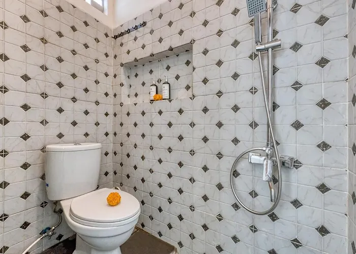 Cozy Tropical Pererenan 2bd With Rooftop Pool Villa *