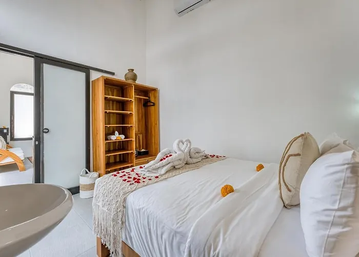 Cozy Tropical Pererenan 2bd With Rooftop Pool * Canggu (Bali)